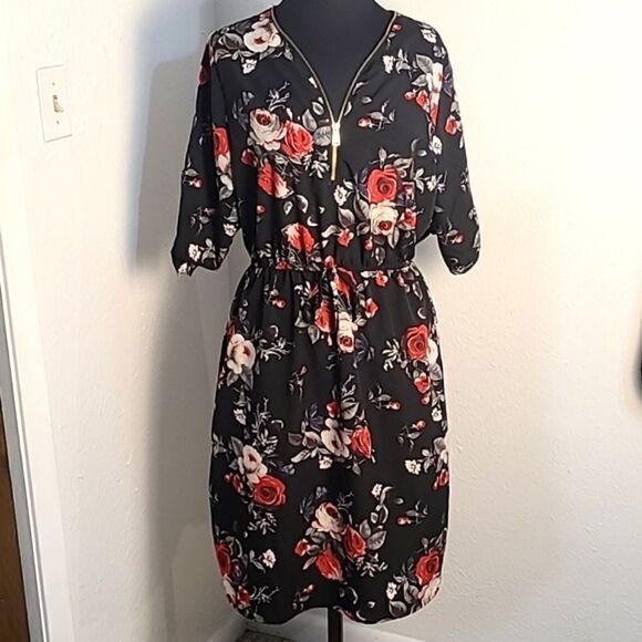 Stella Tweed Short Sleeve Black Dress Red/White Flowers Zipper Neckline,Size 1X - Picture 2 of 12